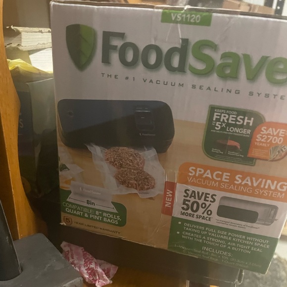 Foodsaver - Picture 1 of 3